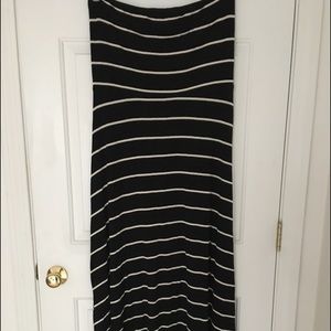 Old Navy black and white maxi